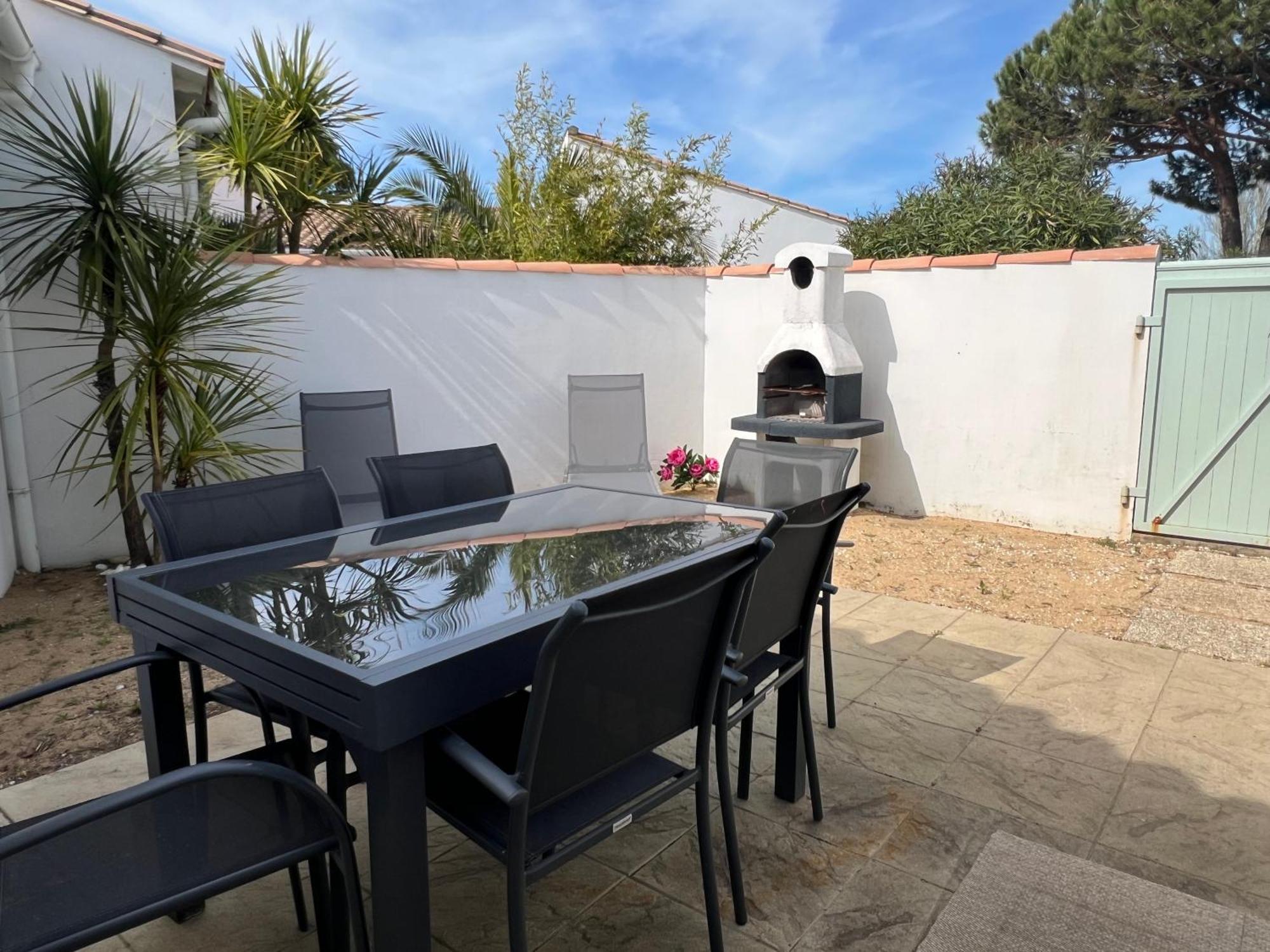 Maison "Pivoine" Proche De La Plage Le Bois-Plage-en-Ré Exteriör bild